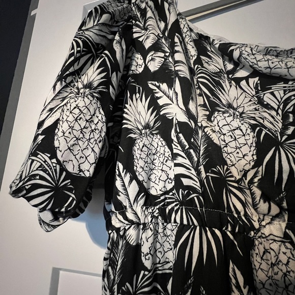 Ellie Tahari size 10 one should floor length dress with waist emphasis band. - Picture 3 of 5